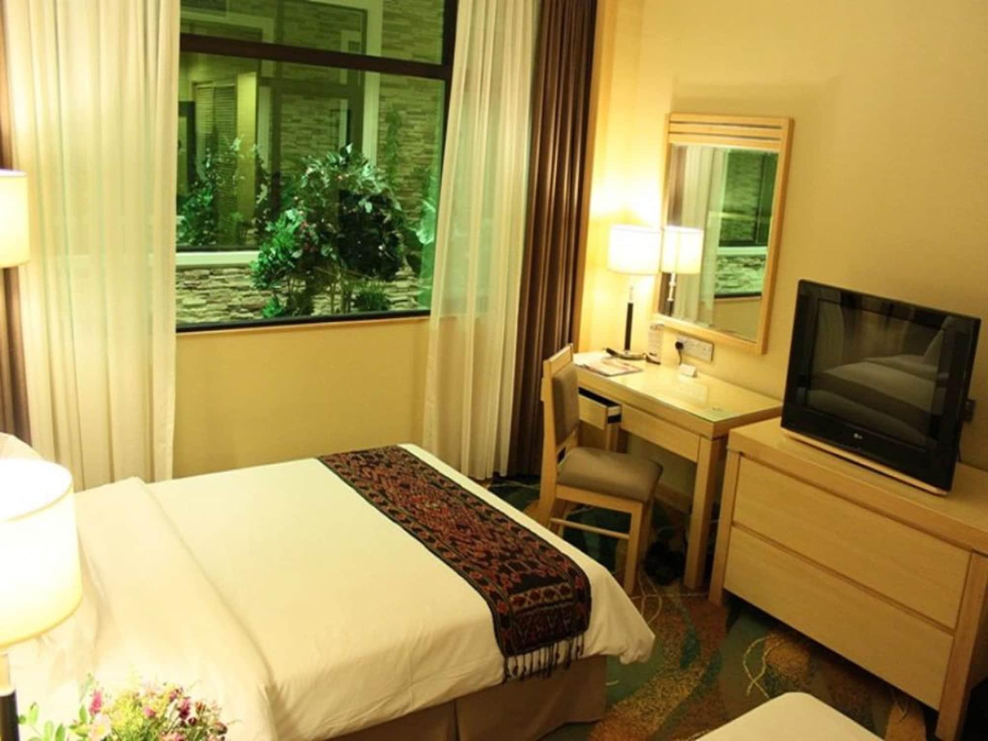Imperial Palace Hotel Miri Buitenkant foto